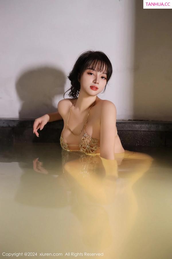   [XiuRen]高清写真图 2024.02.06 No.8075 沈思怡 丰腴美臀第8张图片